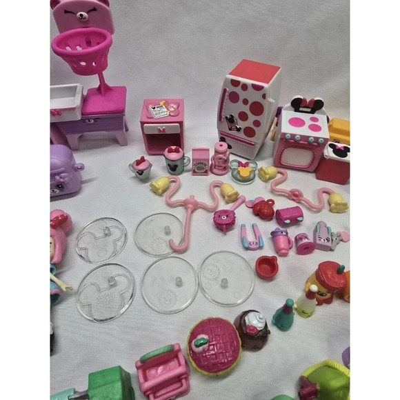 Huge Moose Shopkins Lot- Dolls, Figures, and Accessories + Disney Waffle Set - Picture 4 of 16